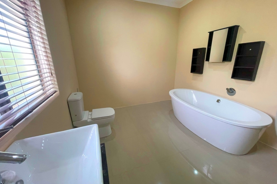7 Bedroom Property for Sale in Sunset Beach Western Cape